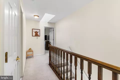 Entry Way - 610 Benham Ct, Newark, DE 19711 photo 2 of 2