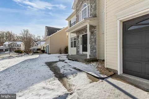 Entry Way - 2 Foxfield Ct, Bear, DE 19701 photo 1 of 15