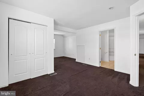 Entry Way - 2 Foxfield Ct, Bear, DE 19701 photo 13 of 15
