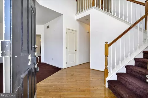 Entry Way - 2 Foxfield Ct, Bear, DE 19701 photo 2 of 15
