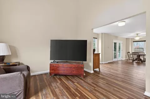 Entry Way - 6 Harmony Ct, Newark, DE 19711 photo 1 of 2