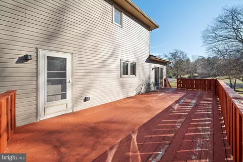 Exterior - 29 Hillstream Rd, Newark, DE 19711 photo 4 of 7