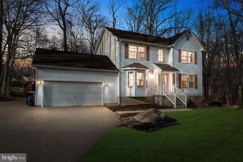 2218 Marsh Rd, Wilmington, DE 19810