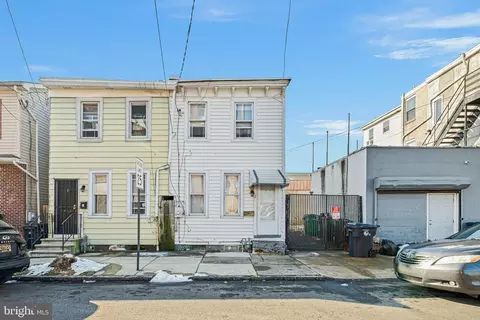 2 Lower Oak St, Wilmington, DE 19805
