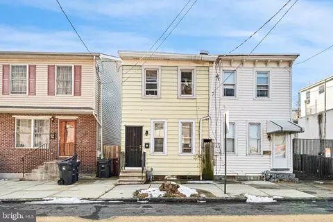 4 Lower Oak St, Wilmington, DE 19805