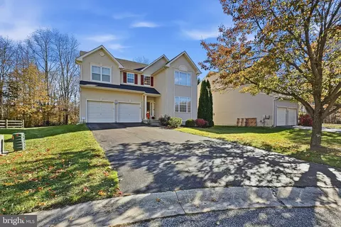 103 Sarah Cir, Bear, DE 19701