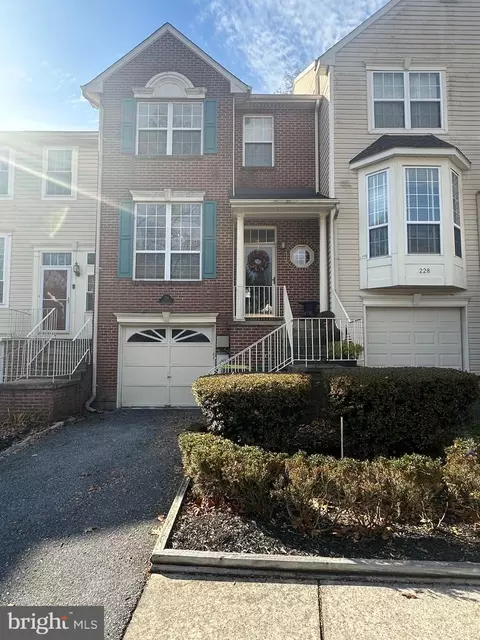 226 Cayman Ct, Wilmington, DE 19808