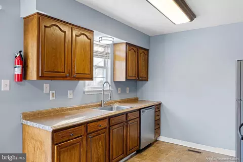 Kitchen - 627 Candlestick Ln, Newark, DE 19702 photo 2 of 2