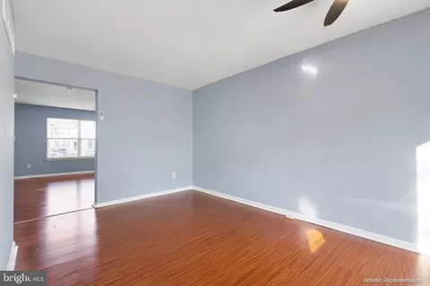 Living - 627 Candlestick Ln, Newark, DE 19702 photo 6 of 7