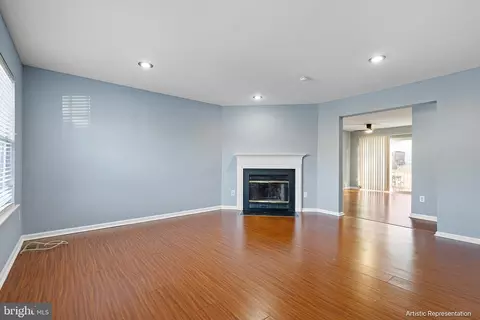 Living - 627 Candlestick Ln, Newark, DE 19702 photo 4 of 7