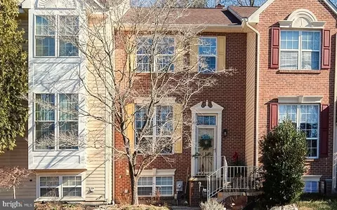233 Cayman Ct, Wilmington, DE 19808