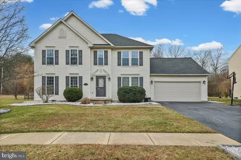 16 Sir Barton Ct, Newark, DE 19702