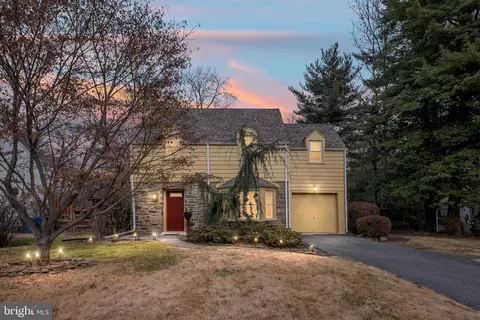805 Woodsdale Rd, Wilmington, DE 19809