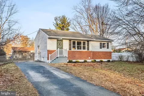 819 Old Harmony Rd, Newark, DE 19711