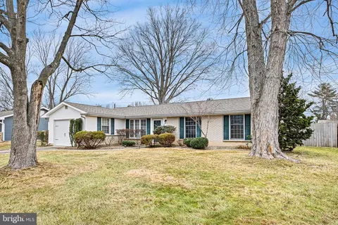 21 Dunbar Rd, Newark, DE 19711
