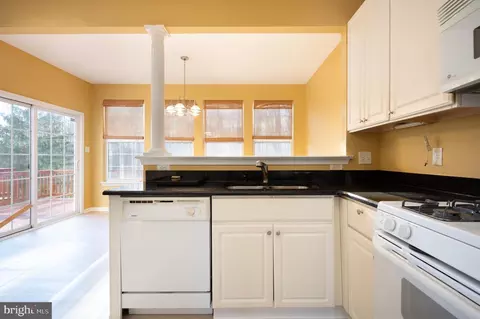 Kitchen - 29 Sycamore Ln, Bear, DE 19701 photo 4 of 4