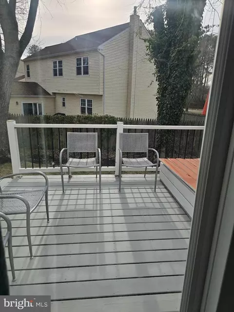 Exterior - 16 Jonathan Dr, Newark, DE 19702 photo 2 of 2