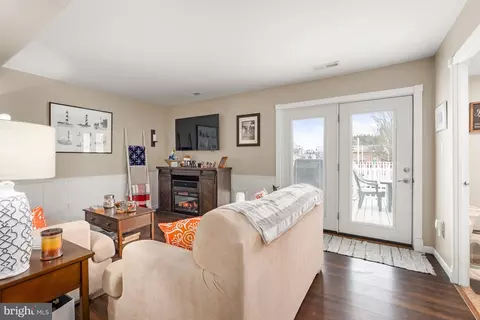 Living - 26 Southbridge Rd, Bear, DE 19701 photo 1 of 1