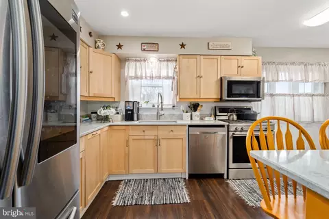 Kitchen - 26 Southbridge Rd, Bear, DE 19701 photo 3 of 3