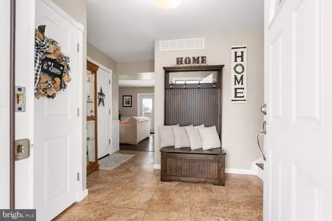Entry Way - 26 Southbridge Rd, Bear, DE 19701 photo 1 of 3