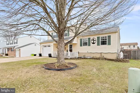Exterior - 26 Southbridge Rd, Bear, DE 19701 photo 2 of 8
