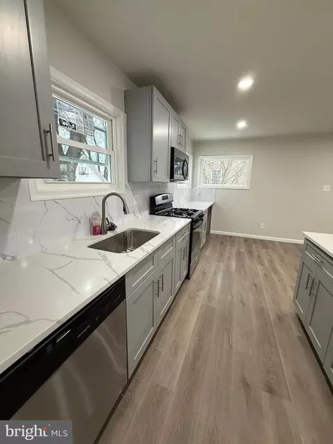 Kitchen - 17 Pearson Dr, Newark, DE 19713 photo 1 of 4