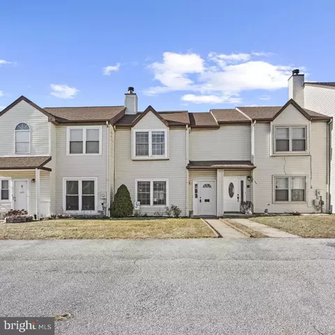11 Schuyler Ct, Newark, DE 19702
