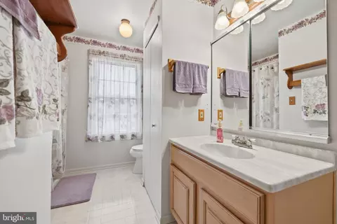 Bath - 479 Granger Dr, Bear, DE 19701 photo 1 of 2