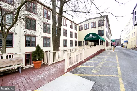49 Bancroft Mills Rd #1-F, Wilmington, DE 19806