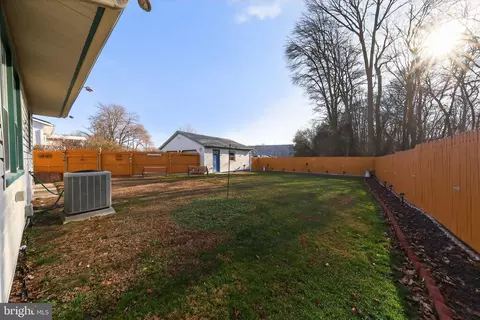 Exterior - 871 Broadfield Dr, Newark, DE 19713 photo 1 of 2