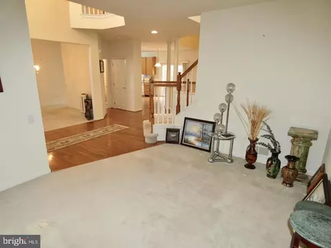 Living - 61 Rose Hill Dr, Bear, DE 19701 photo 4 of 18
