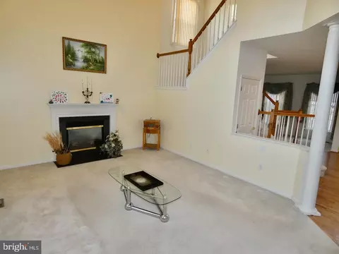 Living - 61 Rose Hill Dr, Bear, DE 19701 photo 15 of 18