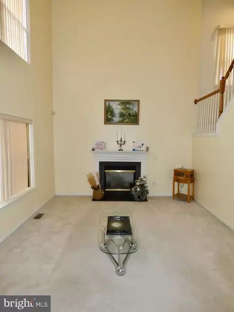 Living - 61 Rose Hill Dr, Bear, DE 19701 photo 7 of 18