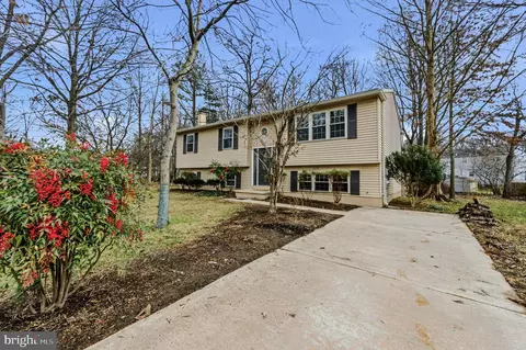 Exterior - 114 Fox Dr, Newark, DE 19713 photo 2 of 5