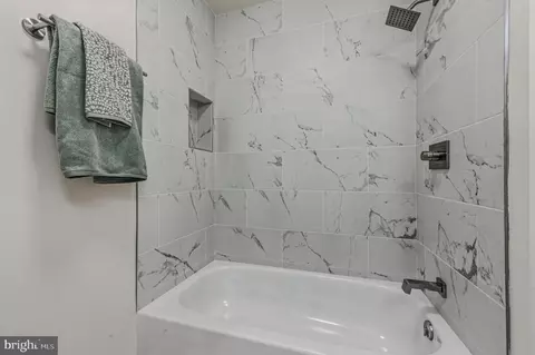 Bath - 114 Fox Dr, Newark, DE 19713 photo 1 of 3