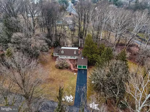 View/Area - 1002 Dixon Dr, Newark, DE 19711 photo 2 of 3