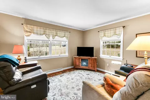 Other - 1002 Dixon Dr, Newark, DE 19711 photo 3 of 10