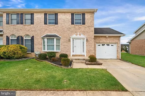 7 Marble House Dr, Bear, DE 19701