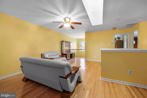 Entry Way - 433 Pierce Run, Newark, DE 19702 photo 6 of 10