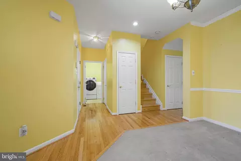 Entry Way - 433 Pierce Run, Newark, DE 19702 photo 3 of 10