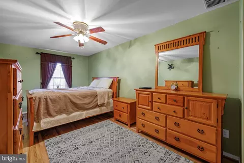 Bedroom - 433 Pierce Run, Newark, DE 19702 photo 4 of 4