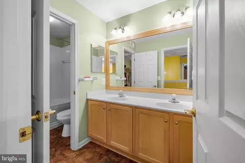 Entry Way - 433 Pierce Run, Newark, DE 19702 photo 10 of 10