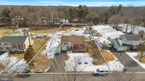 View/Area - 47 Rawlings Dr, Bear, DE 19701 photo 1 of 7