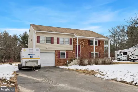 Exterior - 47 Rawlings Dr, Bear, DE 19701 photo 2 of 6