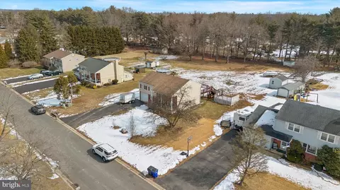 View/Area - 47 Rawlings Dr, Bear, DE 19701 photo 4 of 7
