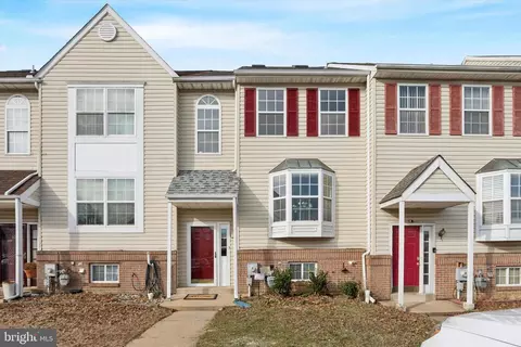 110 Hawk Dr, Newark, DE 19702