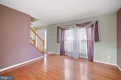 Living - 149 Willamette Dr, Bear, DE 19701 photo 1 of 4