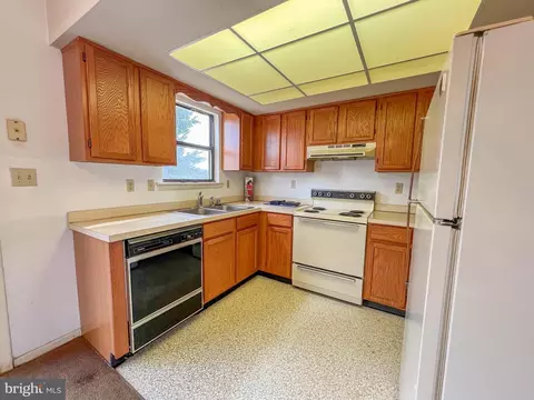 120 Diminish Dr, Newark, DE 19713 photo 14