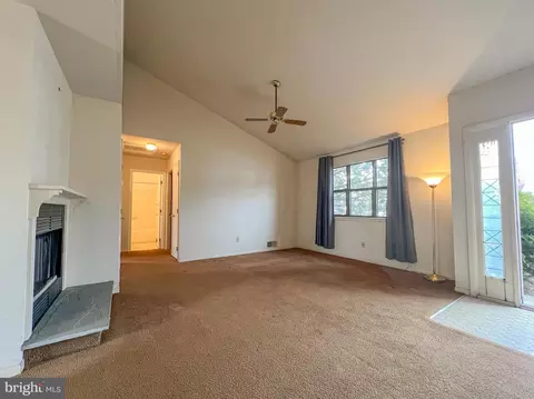 120 Diminish Dr, Newark, DE 19713 photo 8