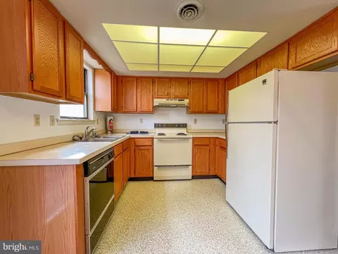 120 Diminish Dr, Newark, DE 19713 photo 12